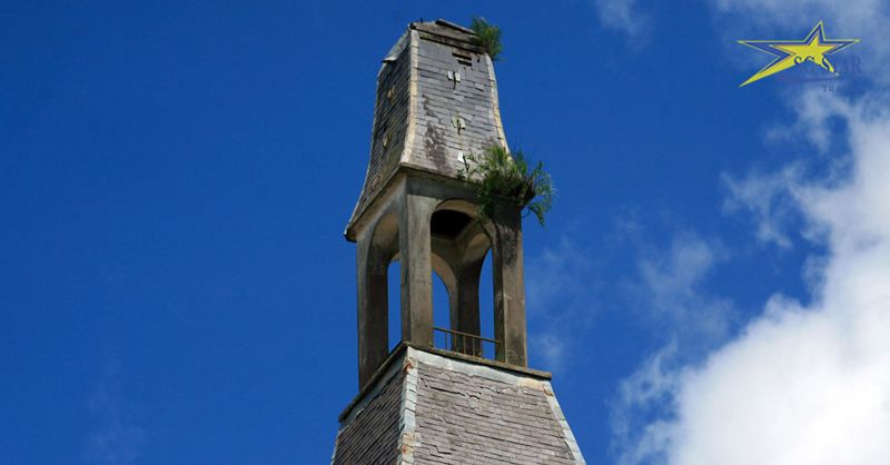 Tháp chuông nằm ở vị trí cao nhất 