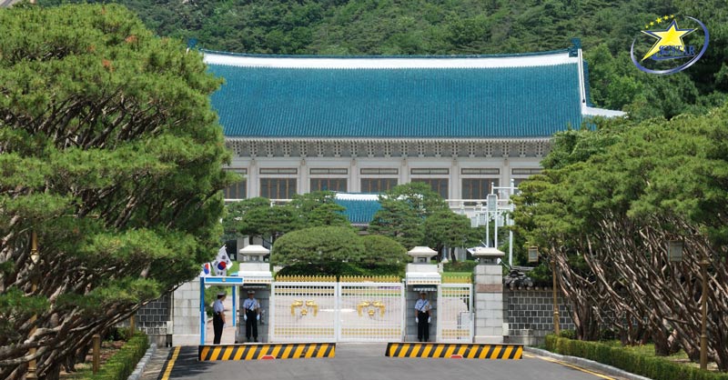 Chụp ảnh tại dinh tổng thống Blue House Hàn Quốc