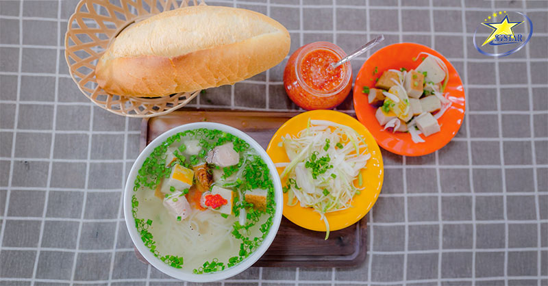 Bánh canh Cô Hà