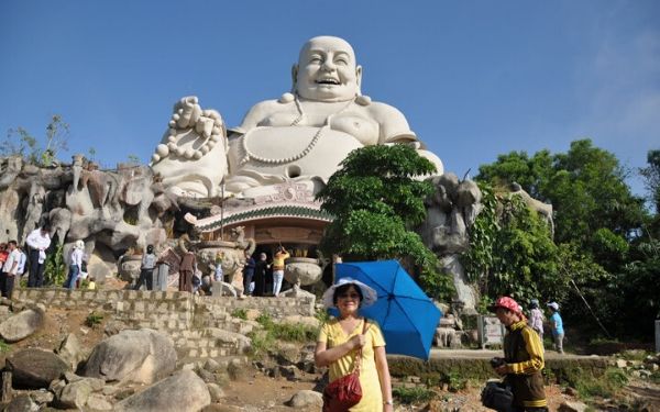 Phật Di Lặc - Khu Du Lịch Núi Cấm
