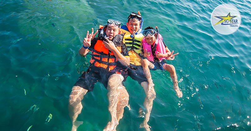 Lặn ngắm san hô - Tour Cắm Trại Phú Quốc 2N1Đ
