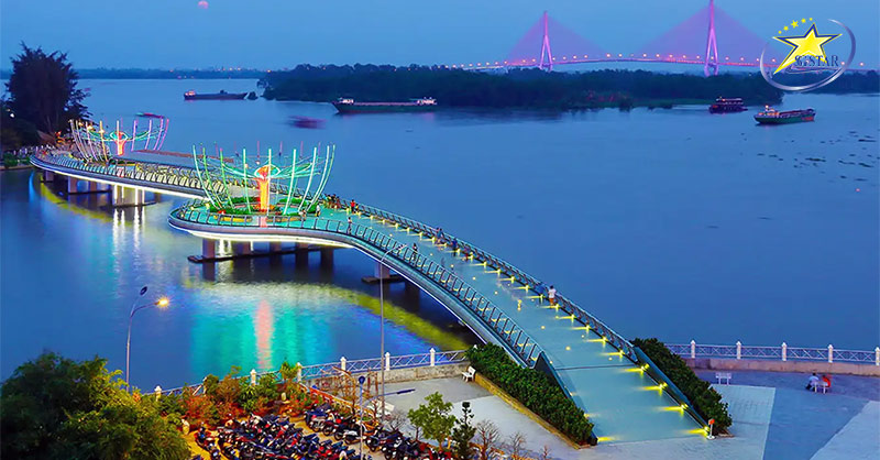 Thiết kế độc đáo của Cầu đi bộ Bến Ninh Kiều