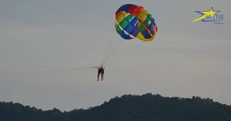 Cano dù bay tại bãi Sao Phú Quốc