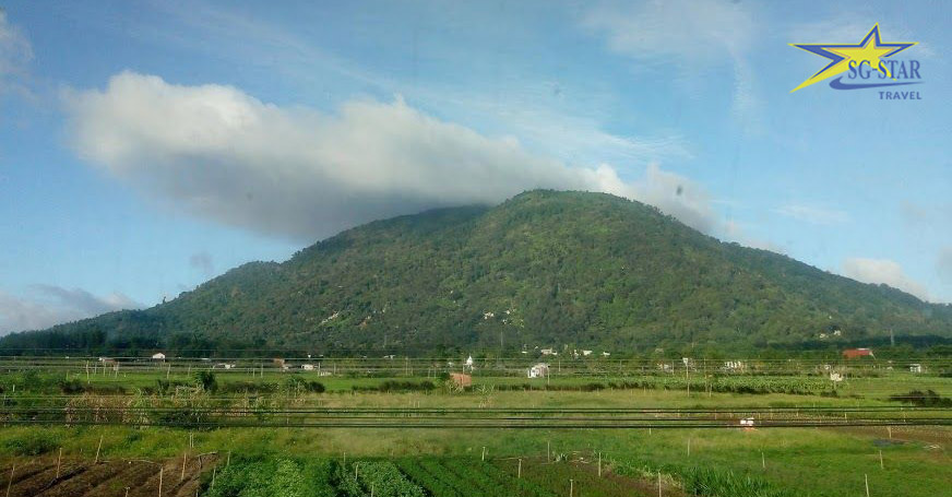 Núi Chứa Chan Gia Lào