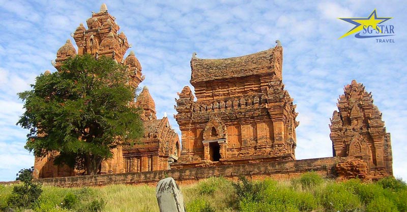 Khám phá kiến trúc Chăm tại Tháp Po Klong Giarai