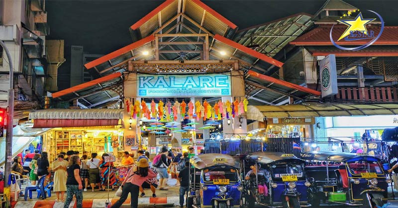 Chợ đêm Bazaar trong chuyến du lịch Chiang Mai