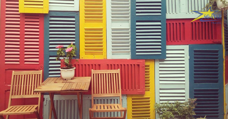 Những ô cửa sổ sắc màu ở Cỏ Mây homestay Vũng Tàu