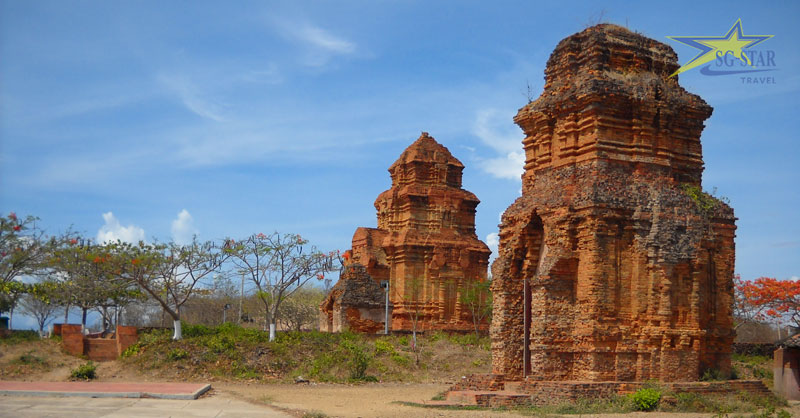 Tháp Poshanu Mũi Né tinh hoa kiến trúc của người Chăm 