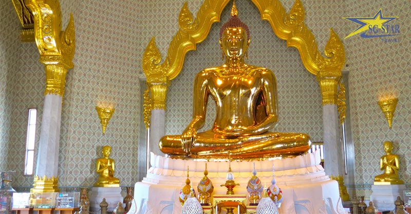 Viếng thăm Wat Traimit – Chùa Phật Vàng trong tour Thái Lan Tết Nguyên Đán 2023