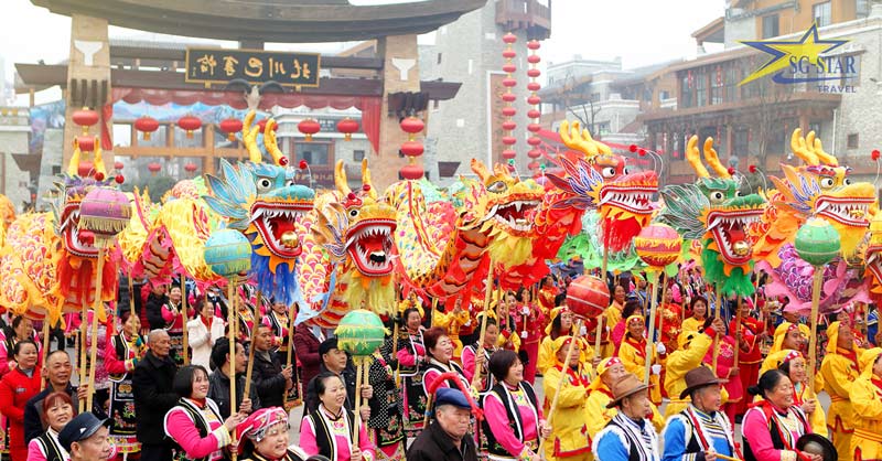 Tham dự lễ hội mùa xuân lớn nhất năm ở Trung Quốc