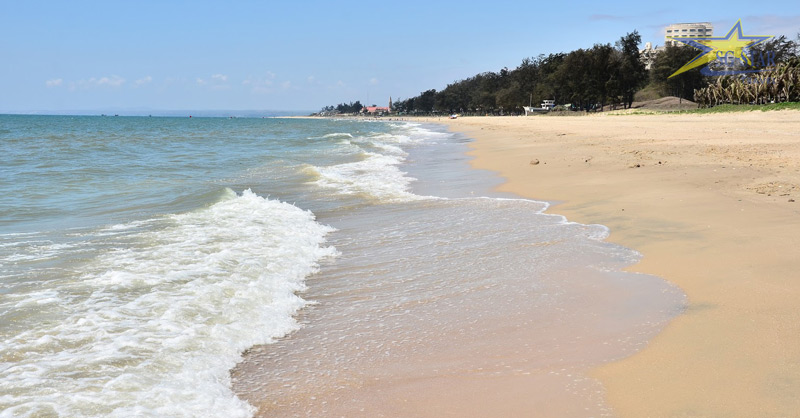 Bãi biển Đồi Dương với nước trong mát cho bạn kỳ nghỉ đầy thư giãn 