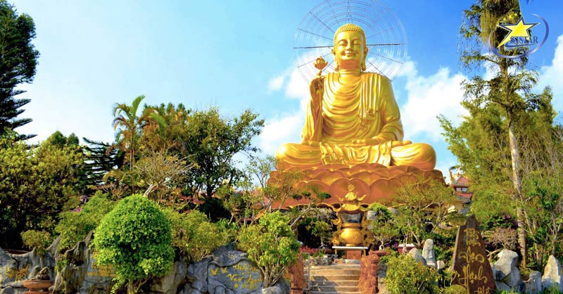 Tượng Phật Thích Ca tại Thiền Viện Vạn Hạnh