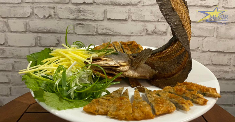 Thức ăn được trang trí đẹp mắt và vô cùng hấp dẫn tại CAMI nhà hàng Mũi Né