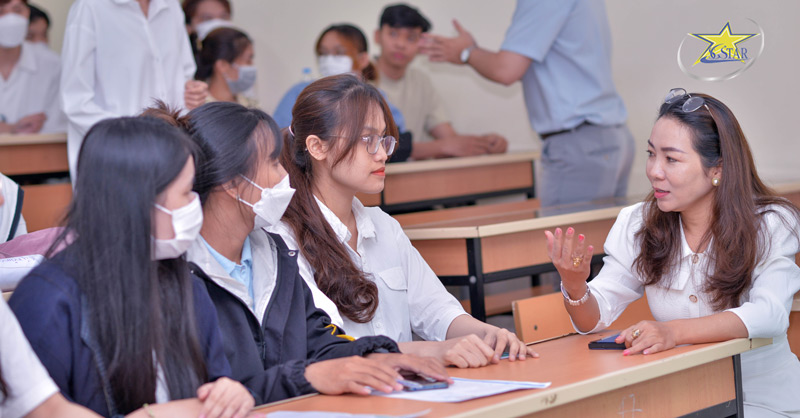 Những kinh nghiệm quý báu được CEO Lê Thị Thanh Thuỷ chia sẻ đến các bạn sinh viên