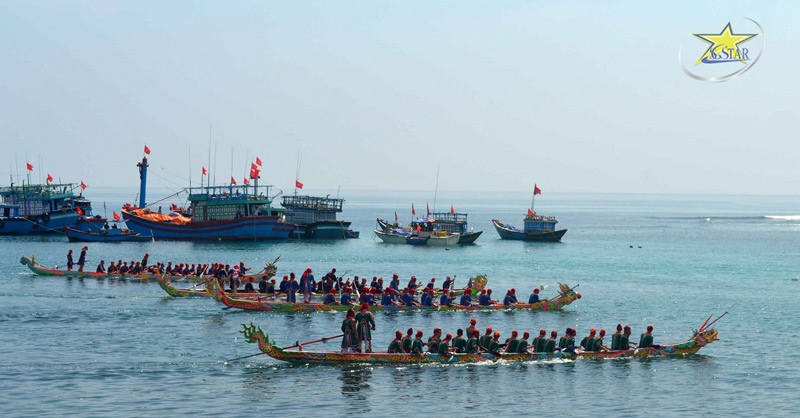 Du lịch Phú Quốc lễ 30/4 bạn hãy đến tham dự lễ hội đua thuyền truyền thống để có những trải nghiệm ý nghĩa