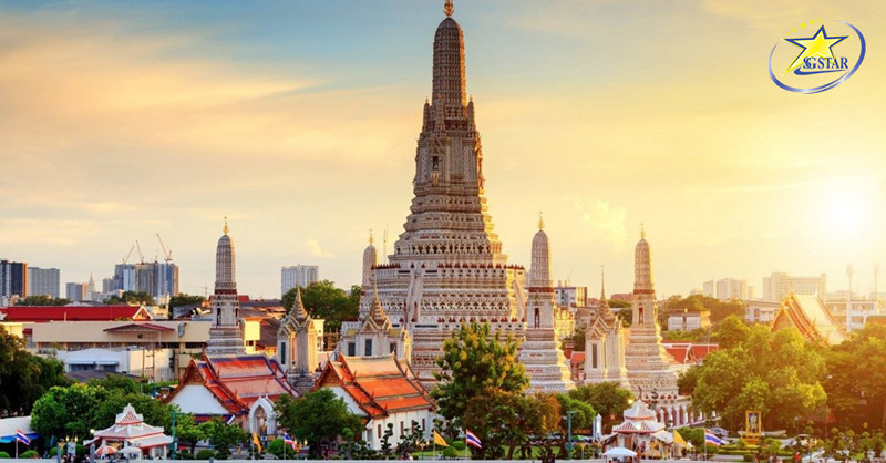 Ghé thăm chùa Wat Arun - công trình tiêu biểu nhất của xứ Chùa Vàng