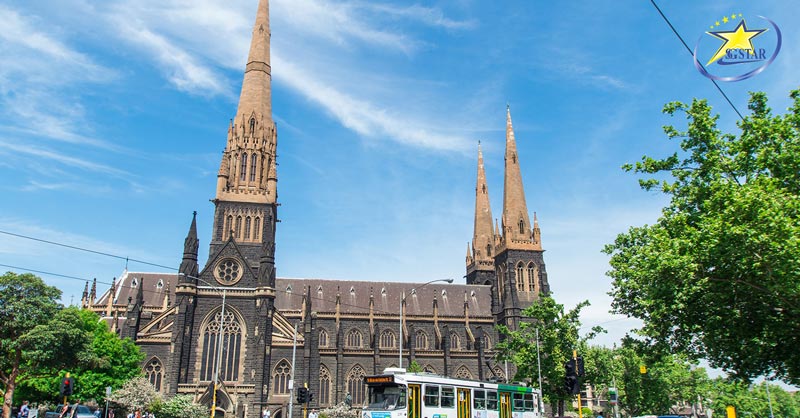 Nhà thờ Thánh Patrick nổi bật với kiến trúc Gothic cổ kính