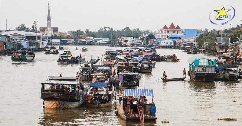 Chợ nổi Cái Bè - Tiền Giang