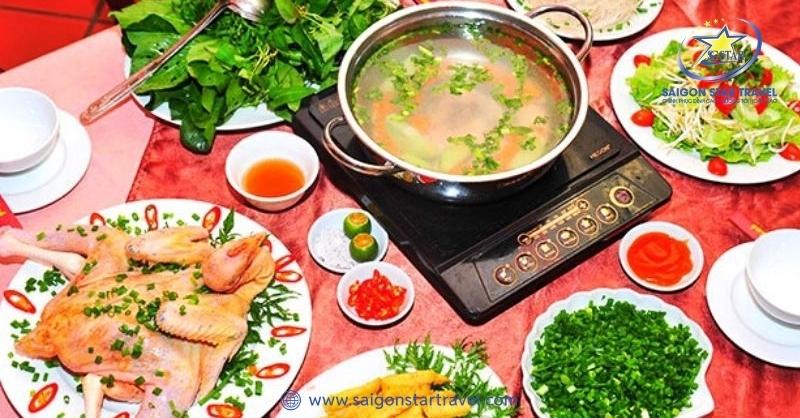 Mẹo nấu lẩu gà lá é mà không phải ai cũng biết