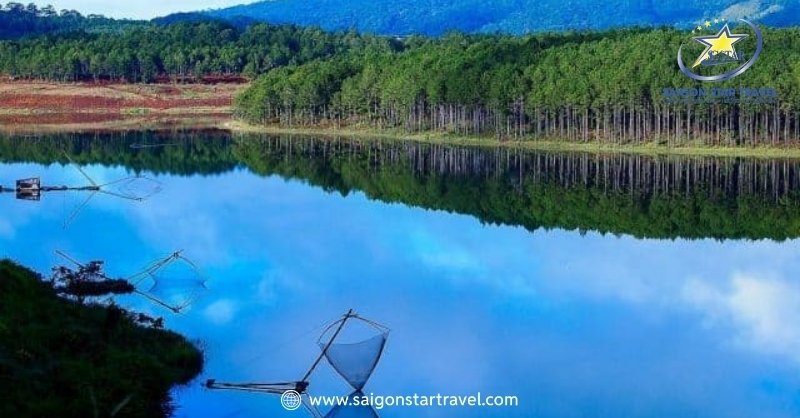 Vẻ yên bình của Hồ Tuyền Lâm- Đà Lạt