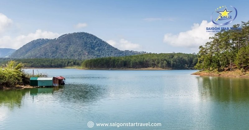 Khu du lịch Đá Tiên là niềm cảm hứng cho những người yêu thích thiên nhiên