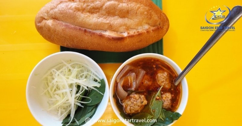 Bánh mì xá xíu đậm chất Đà Lạt