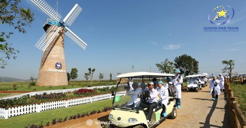 Tham quan Vinamilk organic milk farm